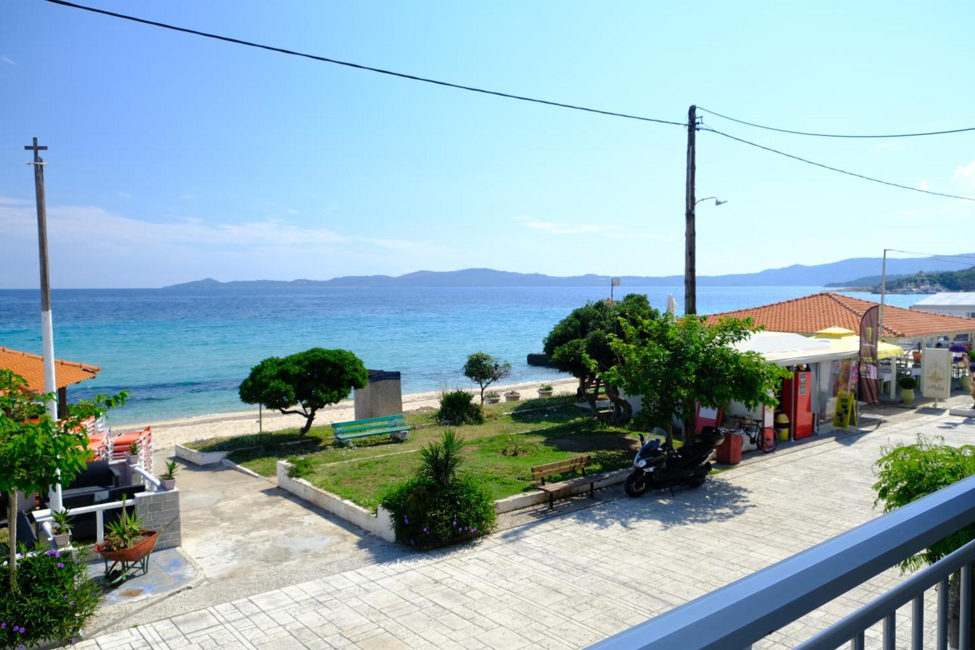 Mangoseaview Home1 Holiday home Nea Roda