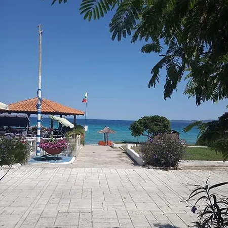 Mangoseaview Home1 Nea Roda Exterior photo